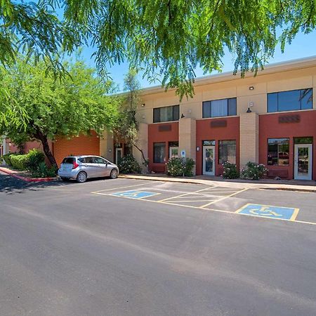 Quality Inn & Suites Phoenix Nw - Sun City Youngtown Eksteriør billede