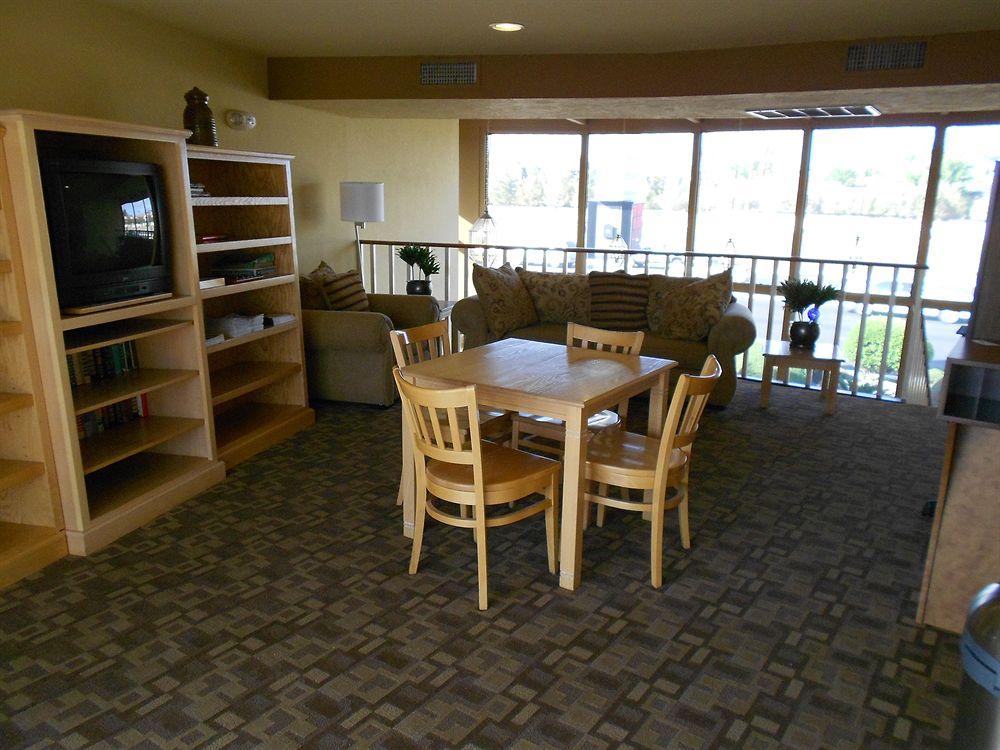 Quality Inn & Suites Phoenix Nw - Sun City Youngtown Eksteriør billede