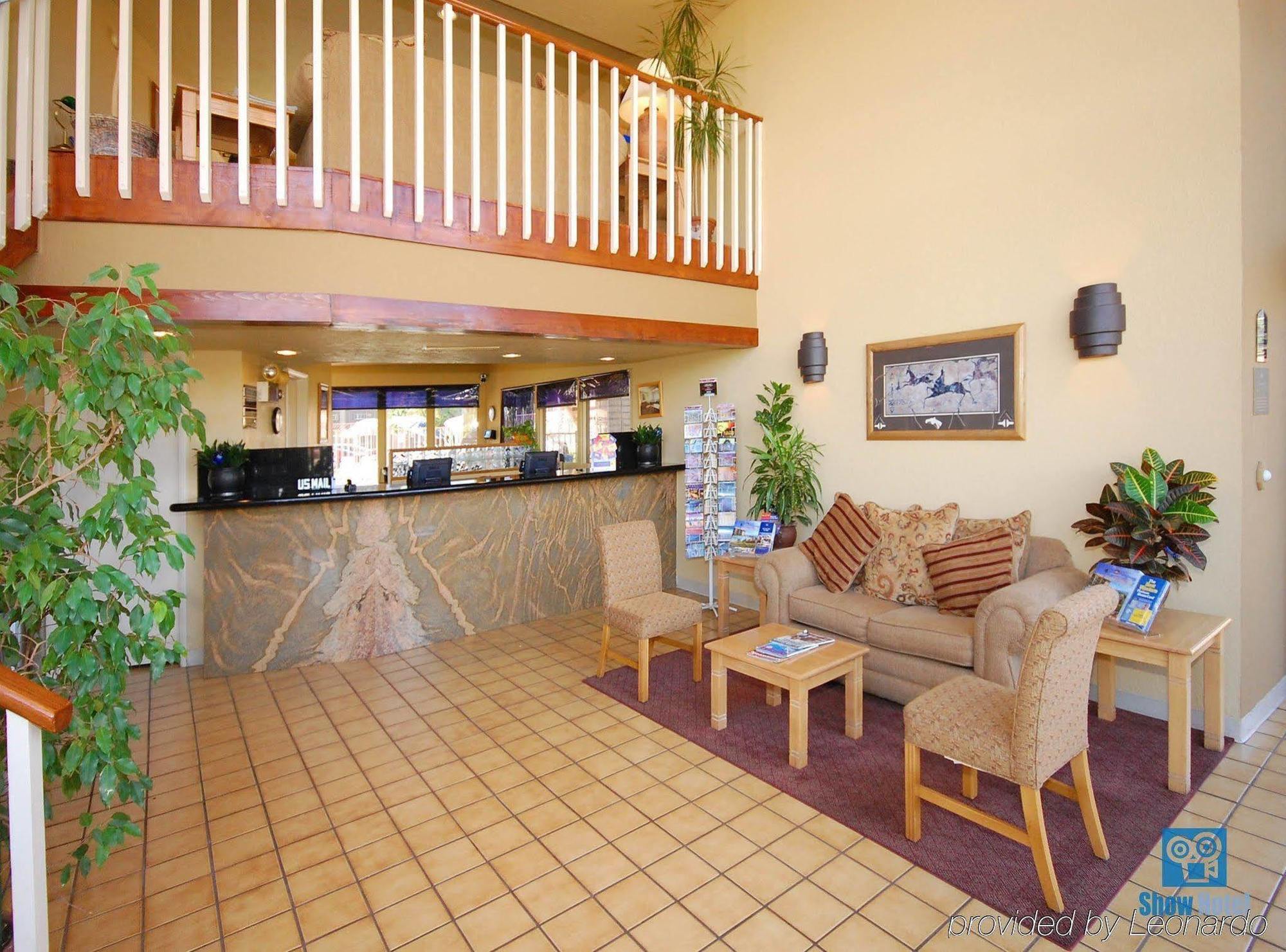 Quality Inn & Suites Phoenix Nw - Sun City Youngtown Eksteriør billede