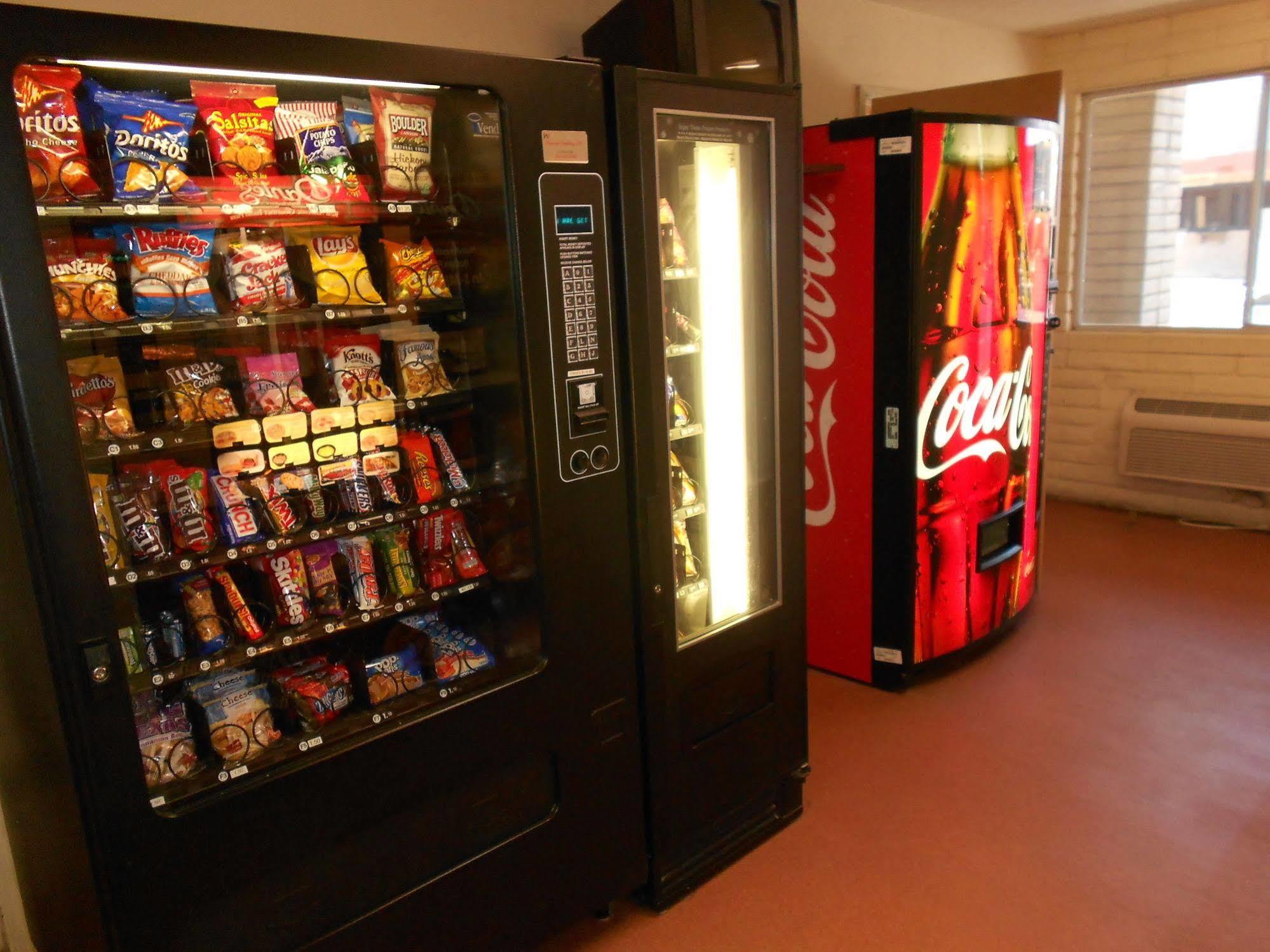 Quality Inn & Suites Phoenix Nw - Sun City Youngtown Eksteriør billede