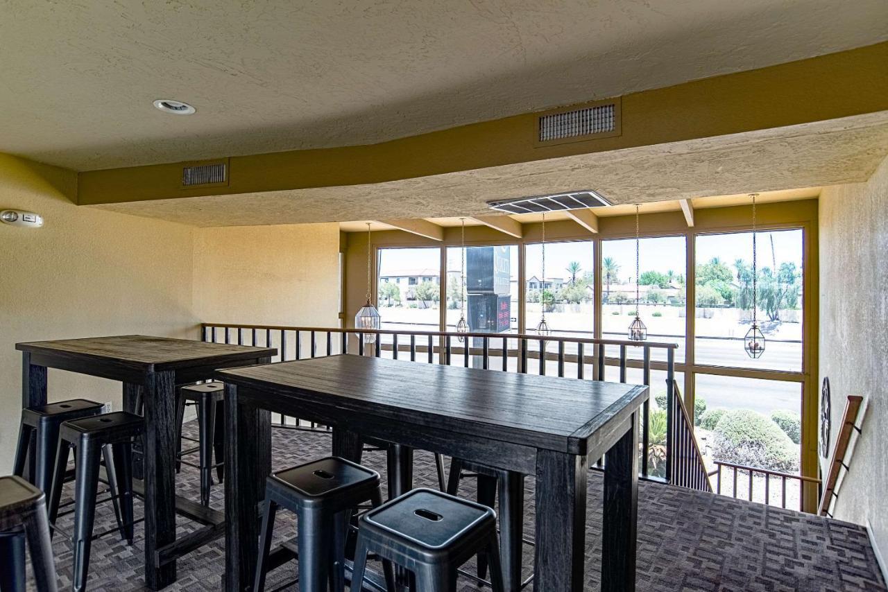 Quality Inn & Suites Phoenix Nw - Sun City Youngtown Eksteriør billede