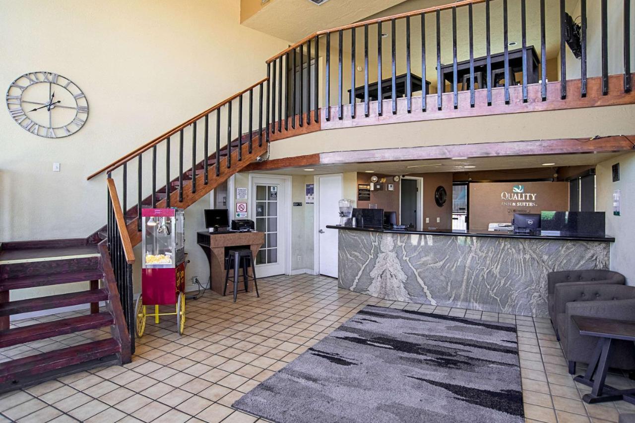 Quality Inn & Suites Phoenix Nw - Sun City Youngtown Eksteriør billede