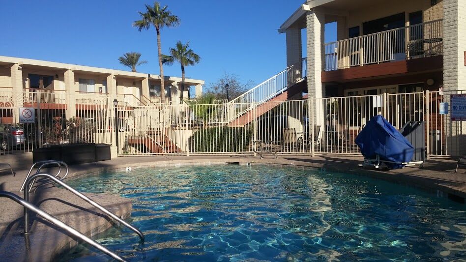 Quality Inn & Suites Phoenix Nw - Sun City Youngtown Eksteriør billede